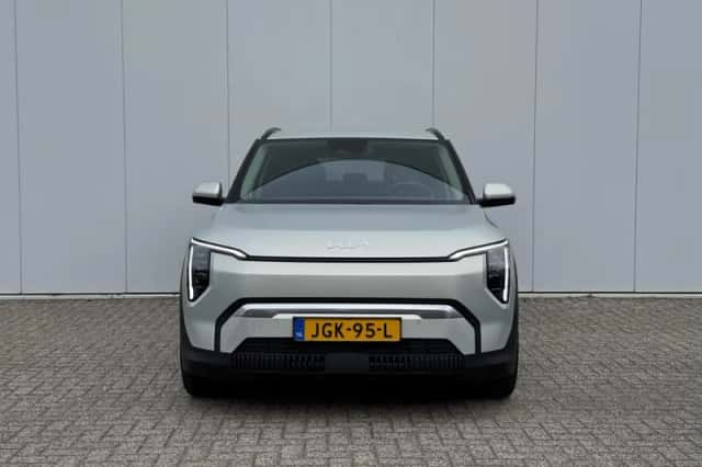 Kia EV3 (2025) thumbnail 4