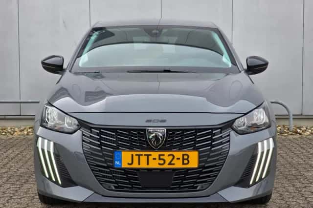 Peugeot 208 (2025) thumbnail 2