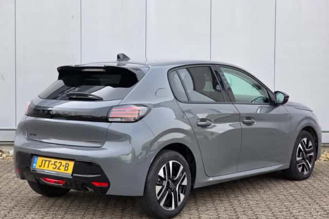 Peugeot 208 (2025) thumbnail 6
