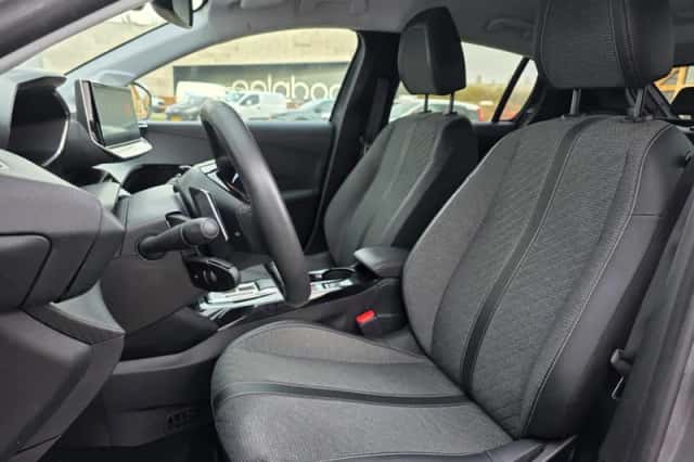 Peugeot 208 (2025) thumbnail 7