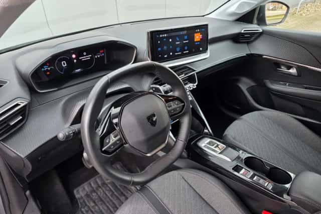 Peugeot 208 (2025) thumbnail 8