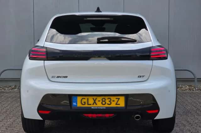 Peugeot 208 (2024) thumbnail 5