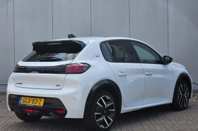 Peugeot 208 (2024) thumbnail 6