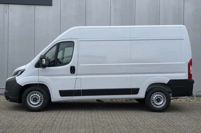 Opel Movano (2024) thumbnail 3
