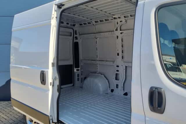 Opel Movano (2024) thumbnail 28