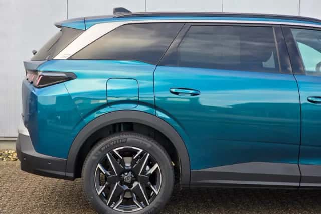 Peugeot 5008 (2025) thumbnail 23