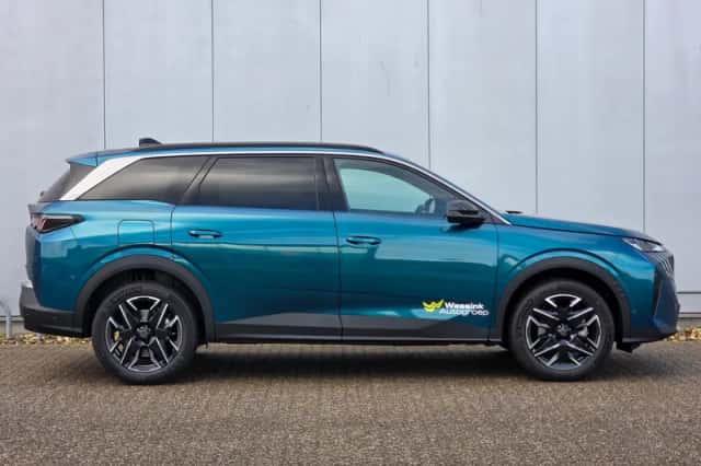 Peugeot 5008 (2025) thumbnail 4