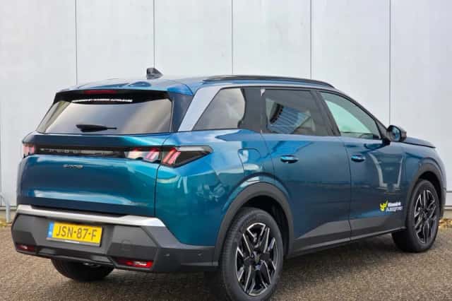 Peugeot 5008 (2025) thumbnail 6
