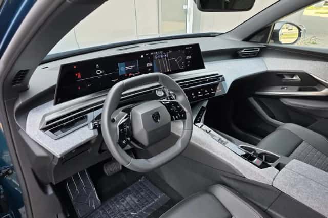 Peugeot 5008 (2025) thumbnail 8