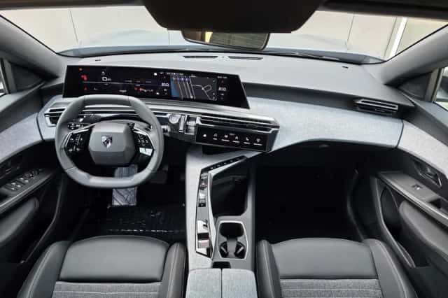 Peugeot 5008 (2025) thumbnail 9
