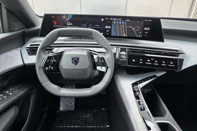 Peugeot 5008 (2025) thumbnail 10