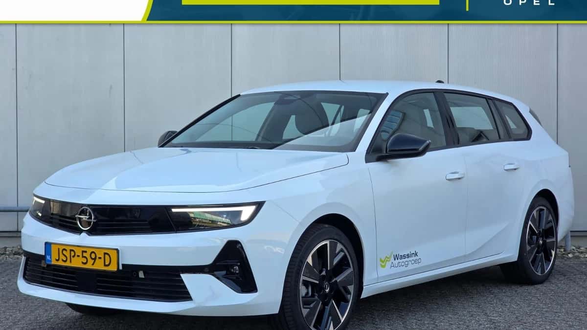 Opel Astra (2025) — foto 1