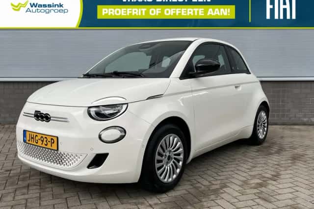 Fiat 500e (2025) thumbnail 1