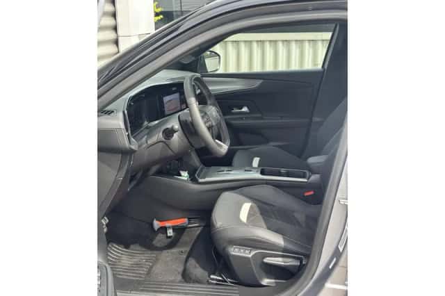 Opel Mokka (2025) thumbnail 11