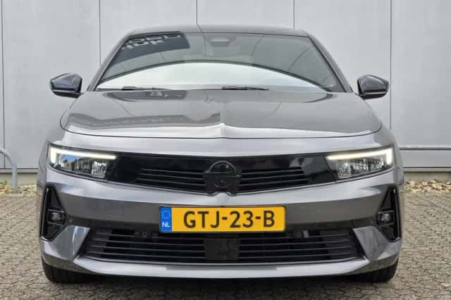 Opel Astra (2024) thumbnail 2