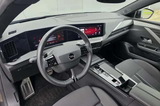 Opel Astra (2024) thumbnail 9