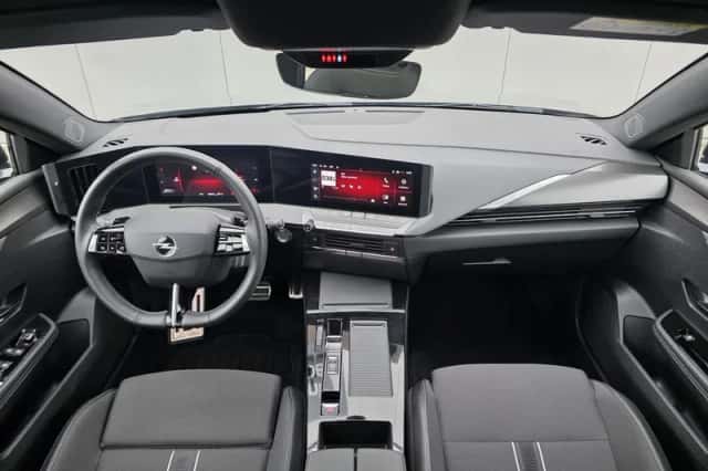 Opel Astra (2024) thumbnail 10