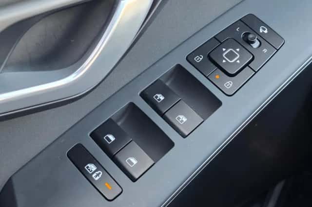 Kia Niro (2025) thumbnail 12
