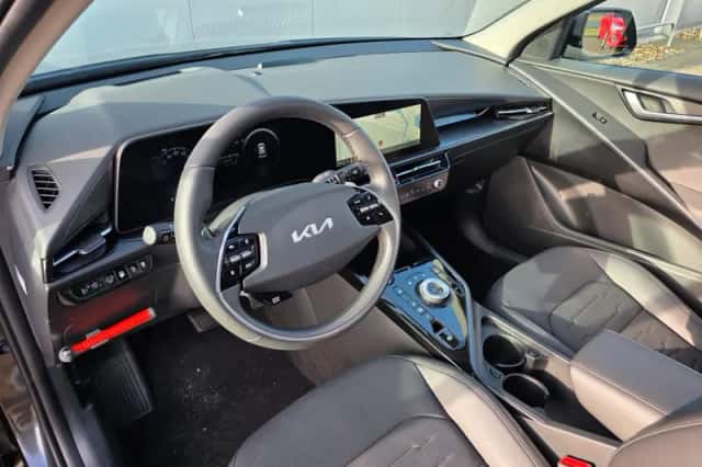 Kia Niro (2025) thumbnail 9
