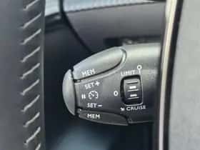 Peugeot e-208 (2022) thumbnail 15