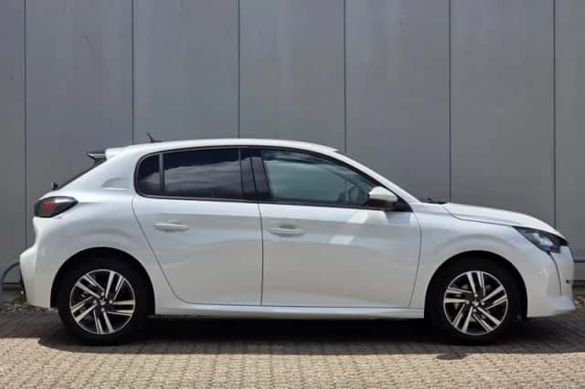 Peugeot 208 (2021) thumbnail 4