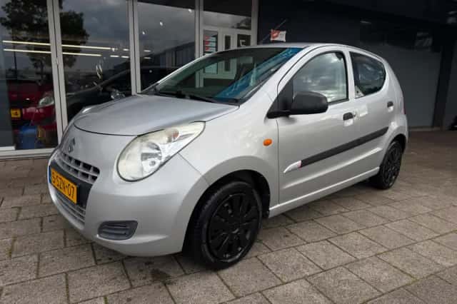 Suzuki Alto (2014) thumbnail 2