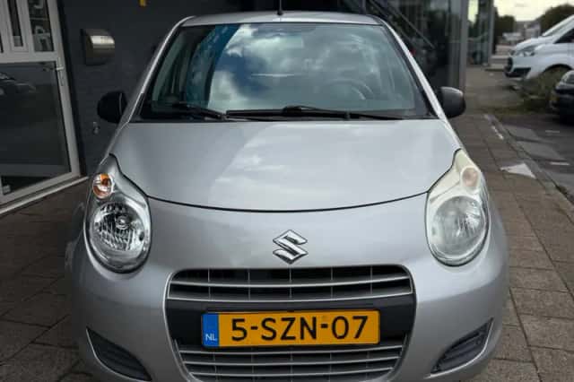 Suzuki Alto (2014) thumbnail 3