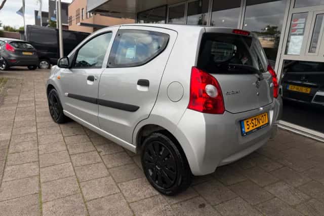Suzuki Alto (2014) thumbnail 6