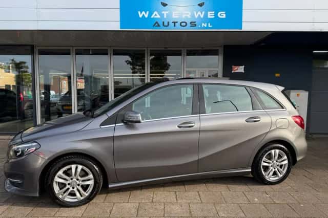 Mercedes-Benz B-Klasse (2015) thumbnail 1