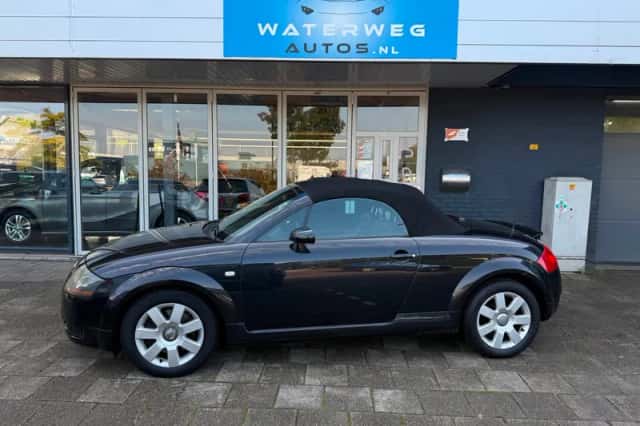 Audi TT (2004) thumbnail 1