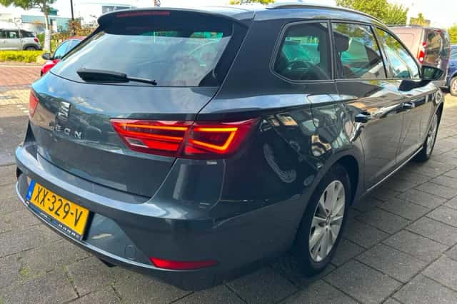 SEAT Leon (2019) thumbnail 5