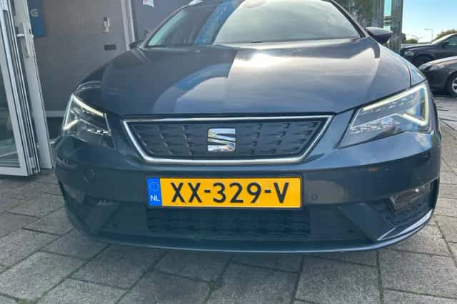 SEAT Leon (2019) thumbnail 6