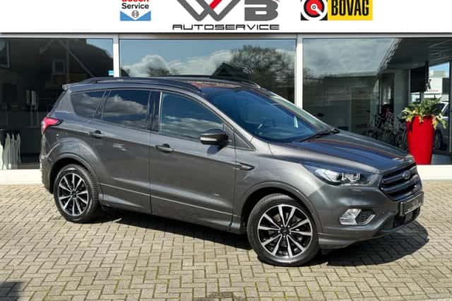 Ford Kuga (2017) thumbnail 1