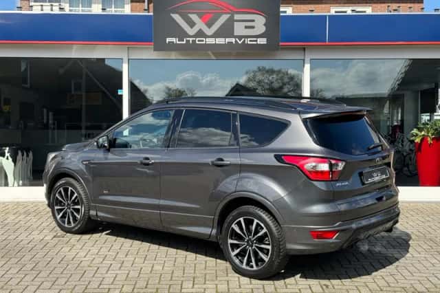 Ford Kuga (2017) thumbnail 3