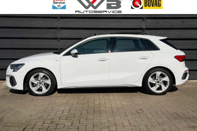 Audi A3 (2022) thumbnail 5