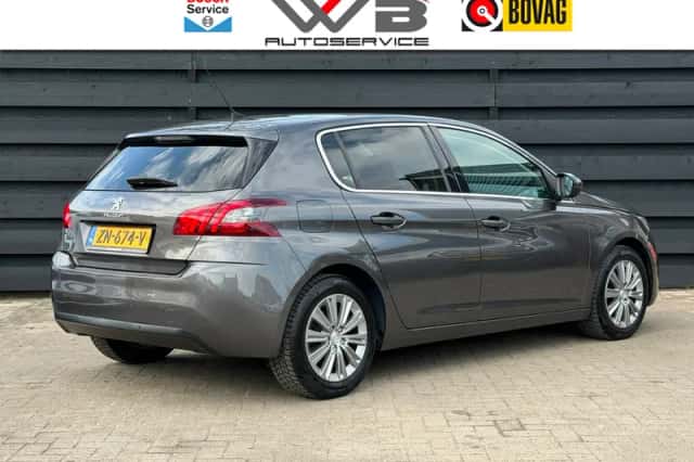 Peugeot 308 (2019) thumbnail 3