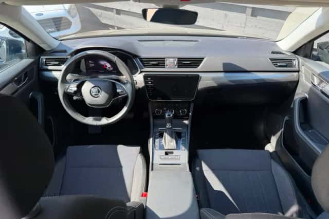 Škoda Superb (2022) thumbnail 2