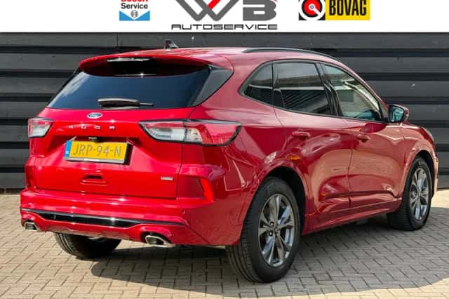 Ford Kuga (2021) thumbnail 3