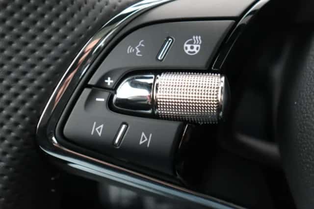 Škoda Enyaq (2023) thumbnail 6