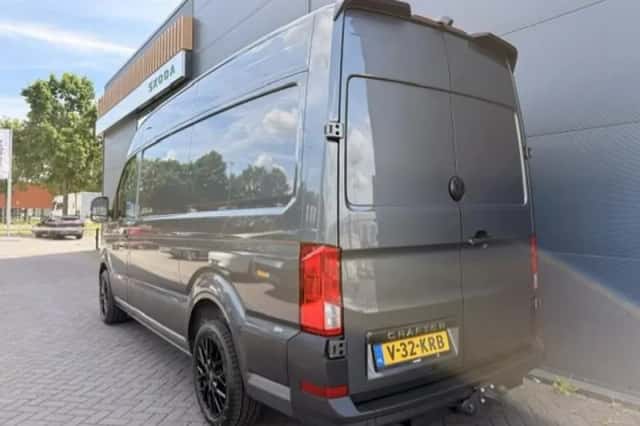 Volkswagen Crafter (2024) thumbnail 2