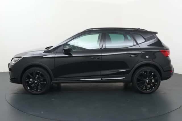 SEAT Arona (2025) thumbnail 2