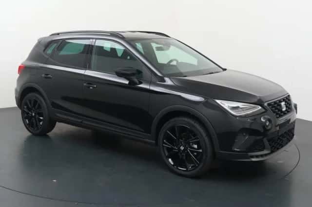 SEAT Arona (2025) thumbnail 3