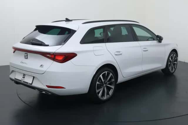 SEAT Leon (2025) thumbnail 5
