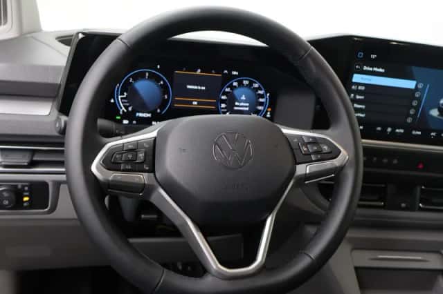 Volkswagen Transporter (2024) thumbnail 6