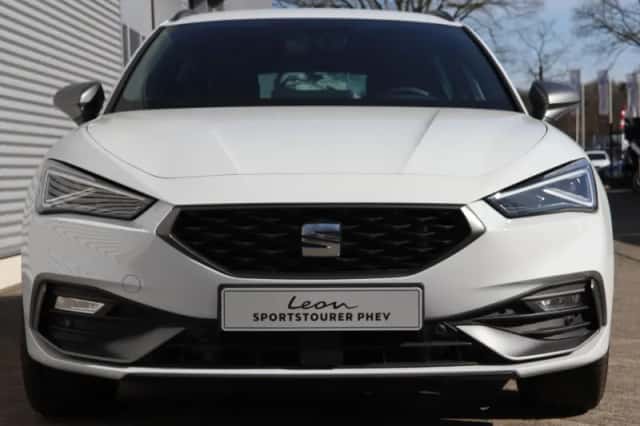 SEAT Leon Sportstourer (2025) thumbnail 3