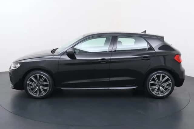 Audi A1 (2025) thumbnail 2