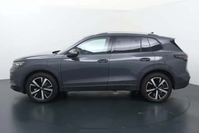 Volkswagen Tiguan (2026) thumbnail 2