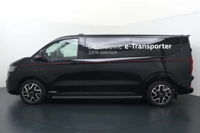 Volkswagen E-Transporter (2025) thumbnail 2