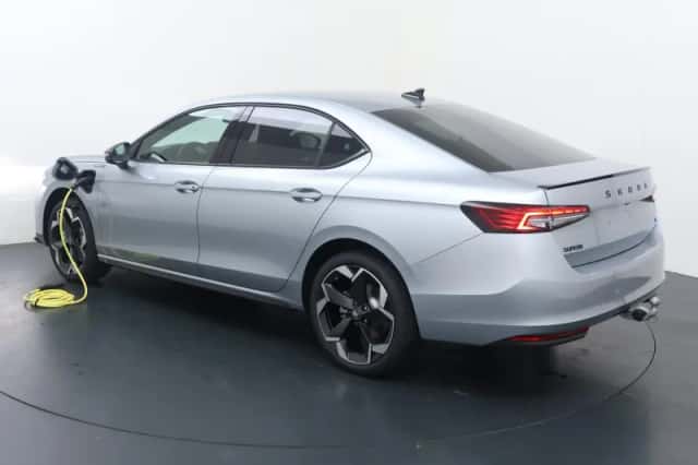 Škoda Superb (2026) thumbnail 4