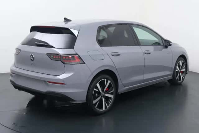 Volkswagen Golf (2025) thumbnail 5